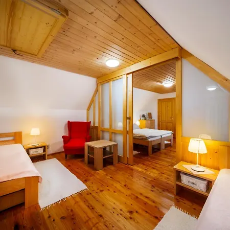 Maly Majer Podlesok Guest house